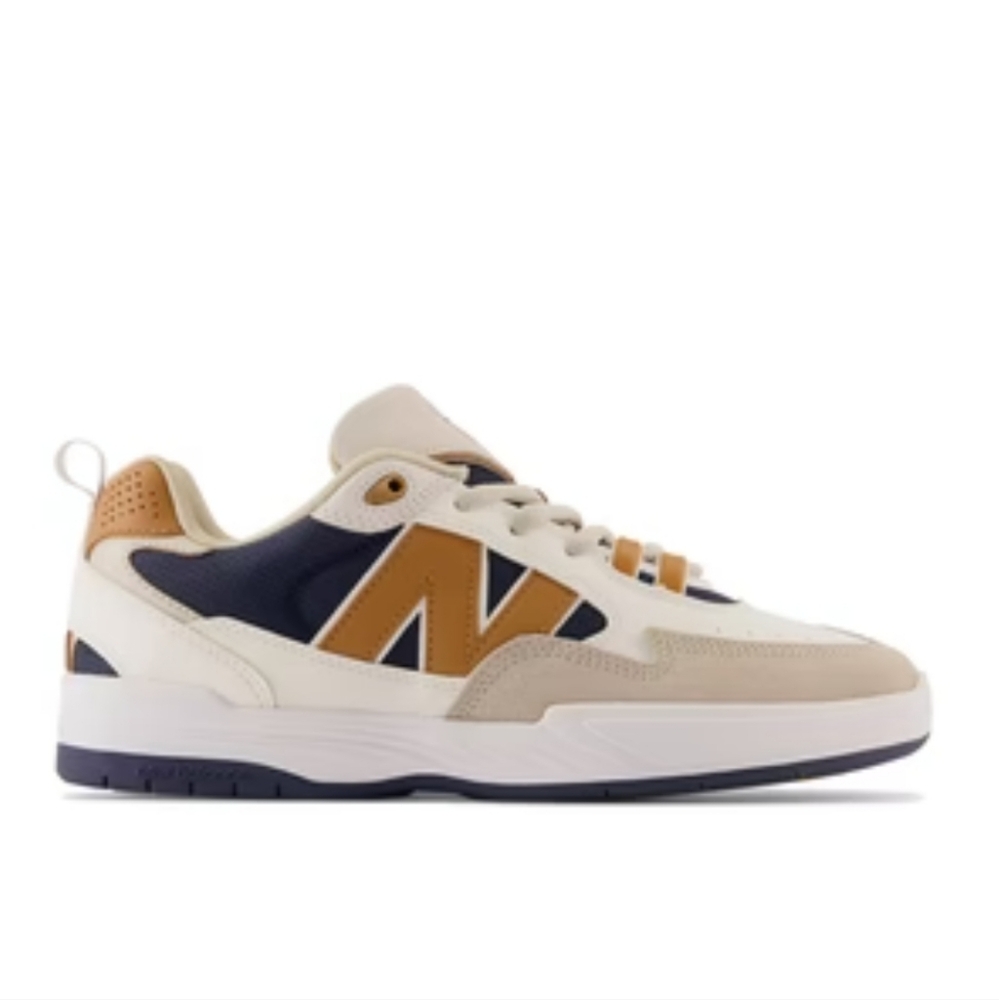 New Balance 808
